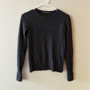Cashmere dark grey Everlane sweater